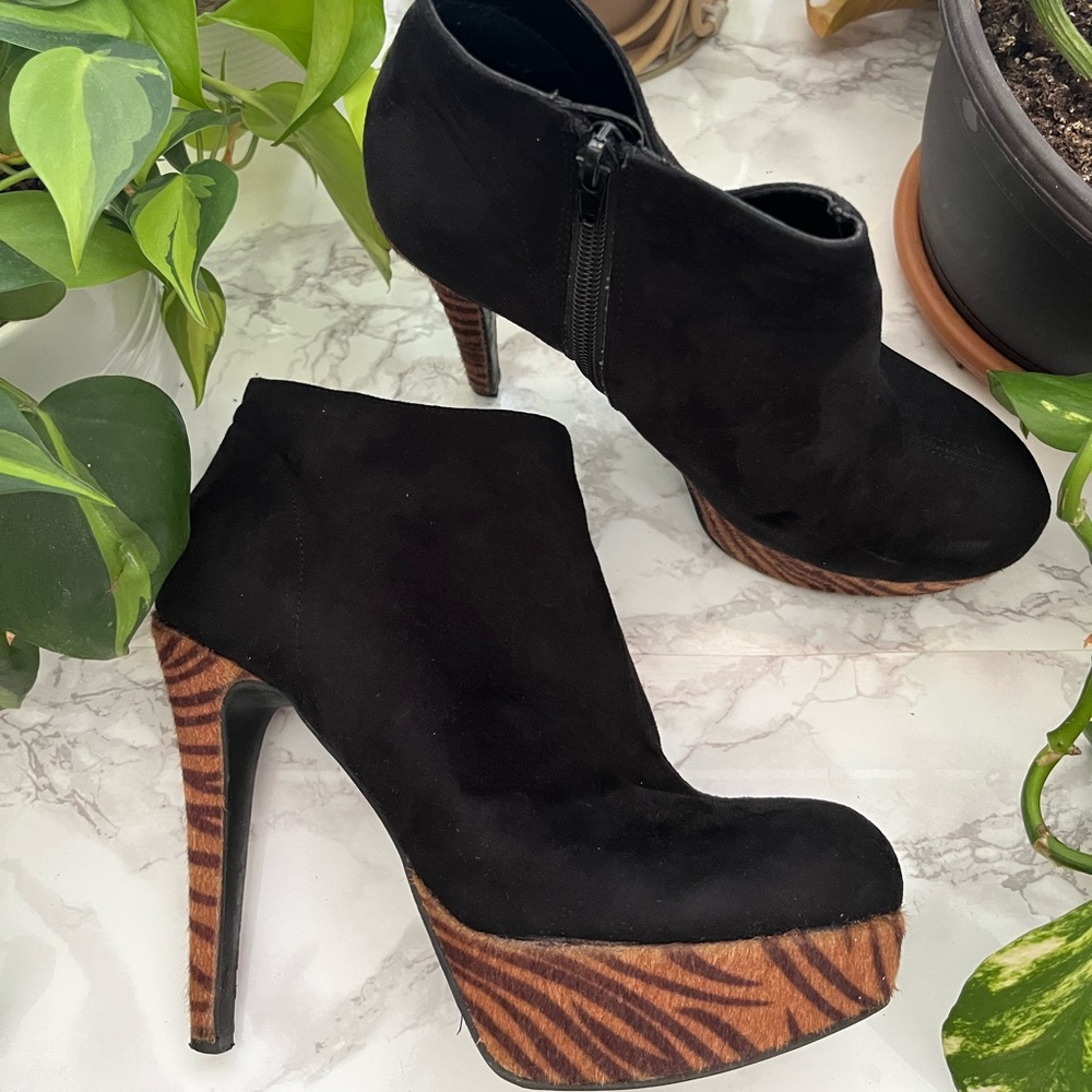 Suede black/tiger stripe heeled booties- G By Guess